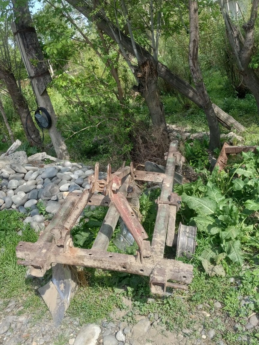 Srochna belarus traktor sotiladi