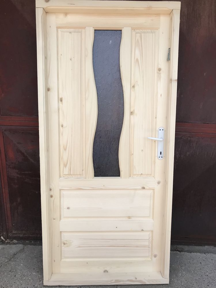 Usi lemn ( producator )