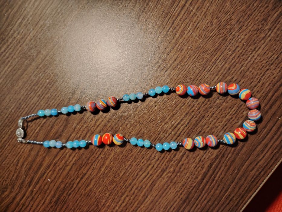 Colier din pietre semipretioase și colier din piatra pretioasa