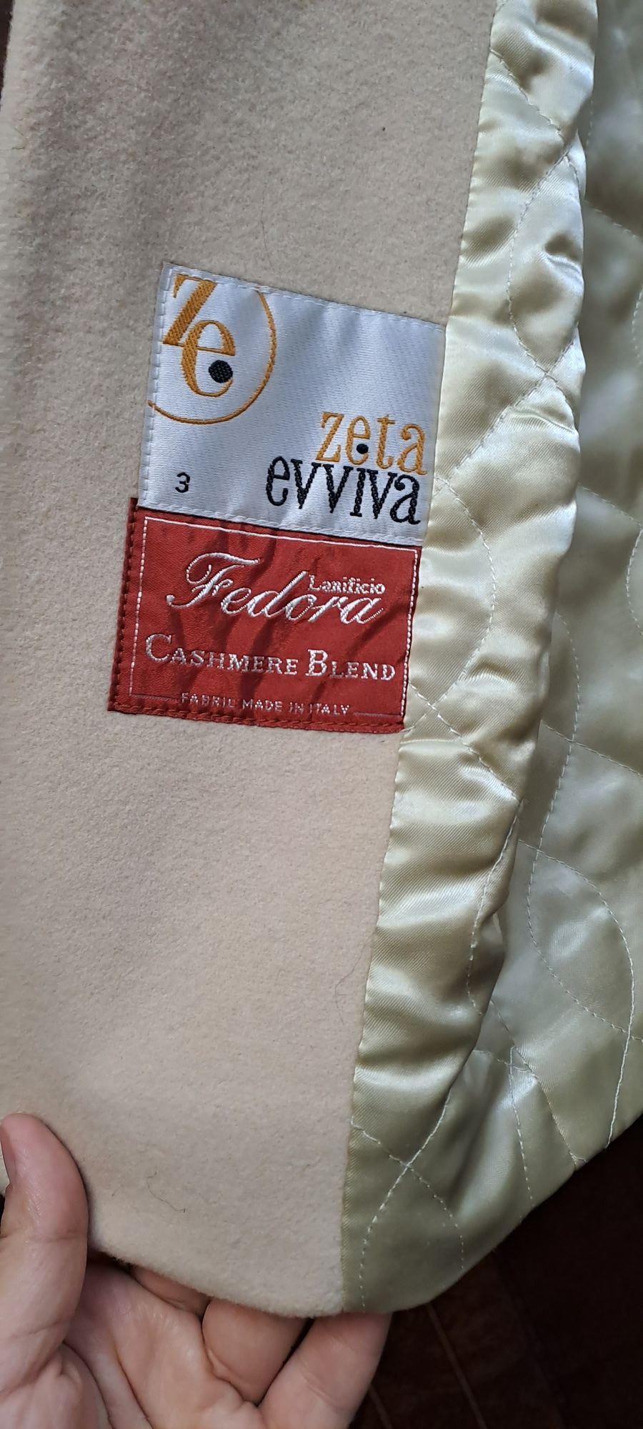 Продаётся кашмировое пальто Италия