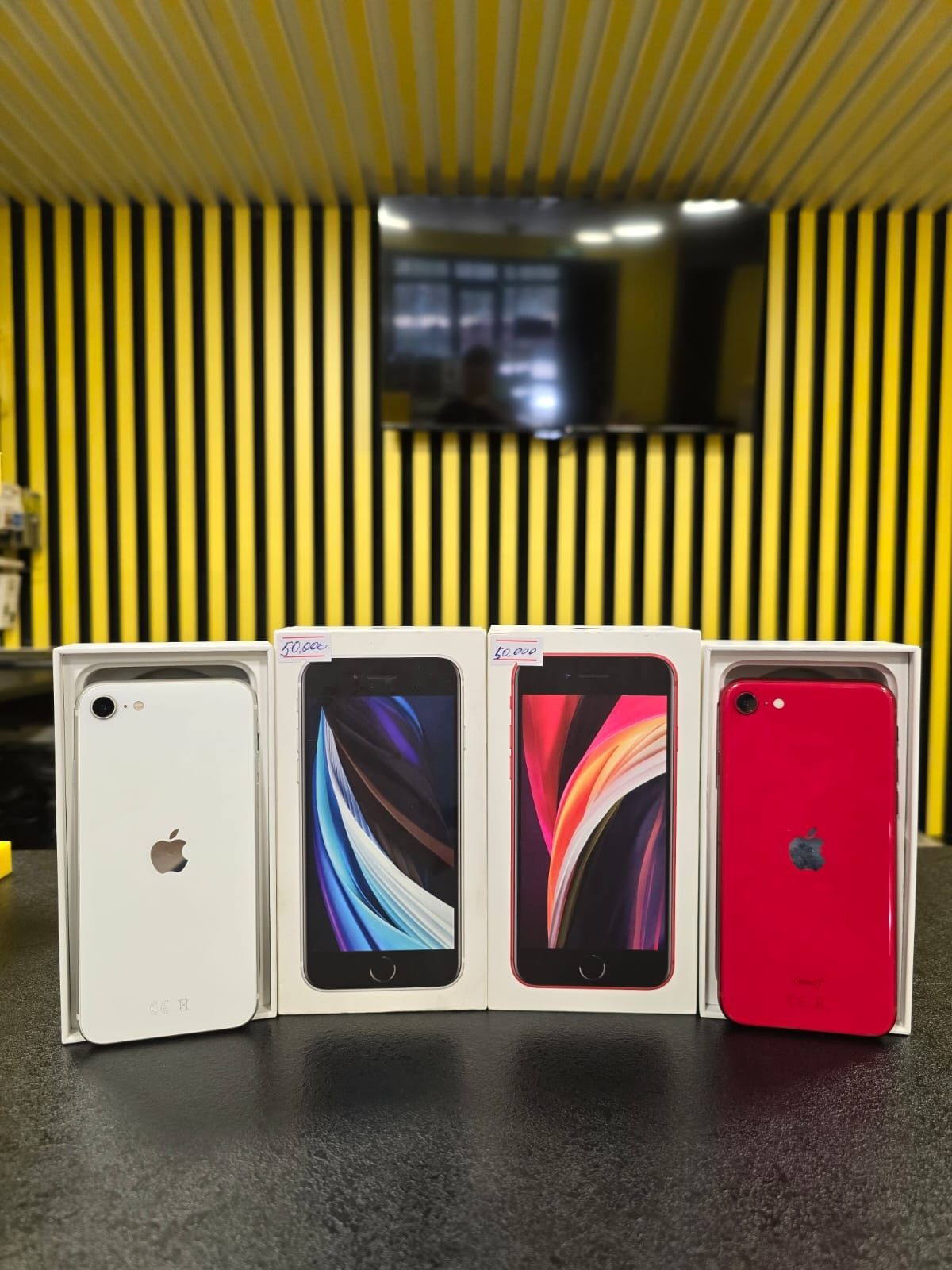 Iphone SE 2020; Kaspi Red