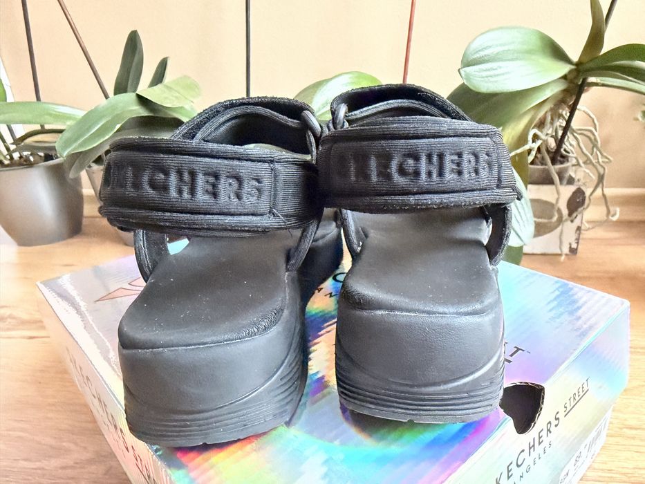 Сандали Skechers