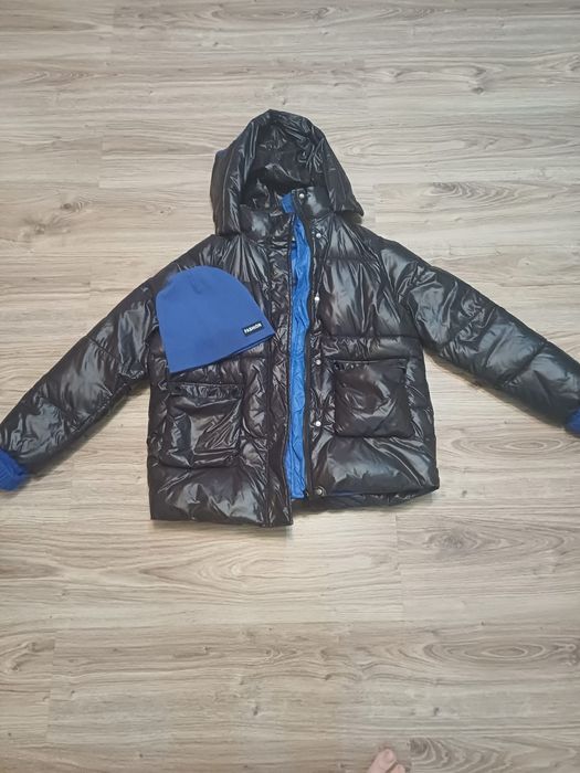 Продам куртку,42 размер