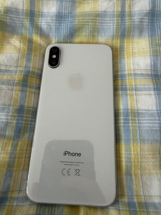 Продам айфон X белый