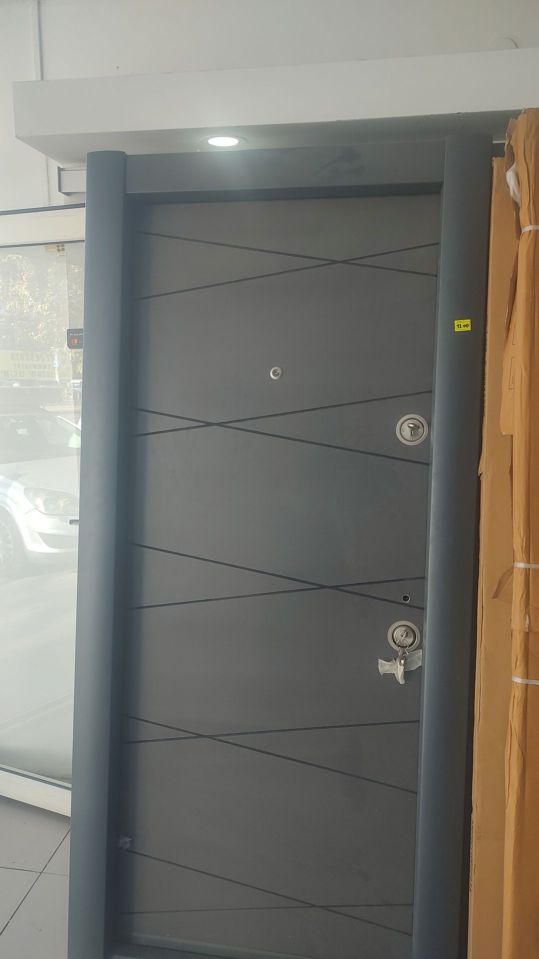Ușa de apartament metalică cu montaj gratuit in toate sectoarele