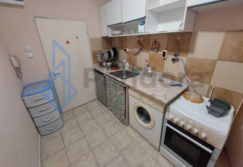 Двустаен апартамент под наем в кв. Слатина