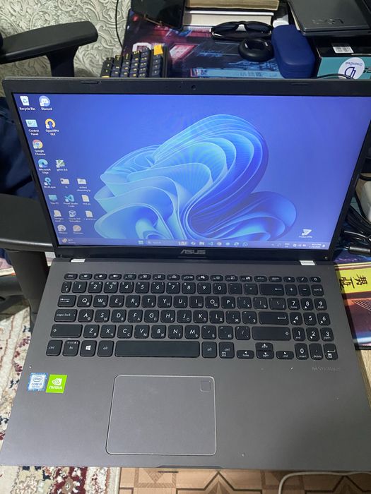 Продается ноутбук laptop Asus