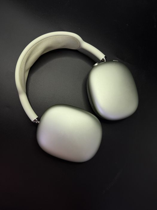 AirPods Max продаем