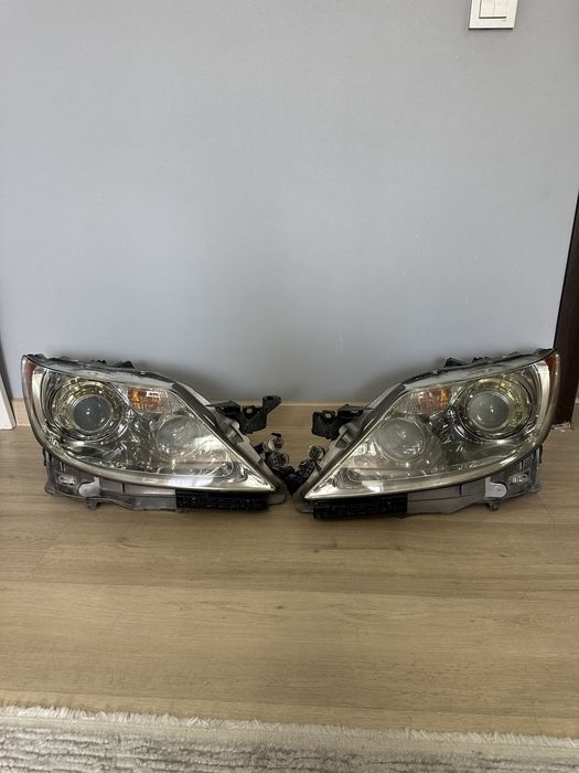 Фары на Lexus LS460 лексус лс460