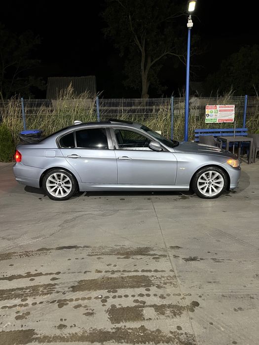 Vand jante cu tot cu cauciucuri  r17 bmw e90