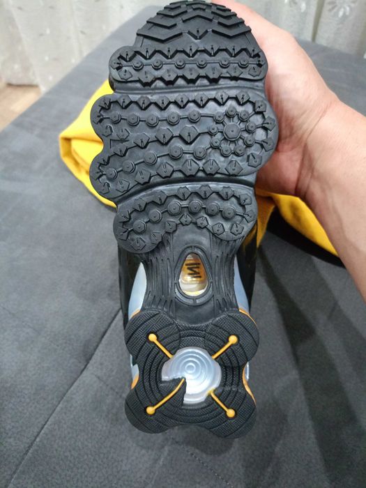 Продавам:Маратонки Nike 43номер