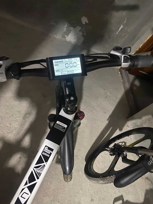 Bicicleta electrica CYRUSHER XF700   Autonomie 50 km