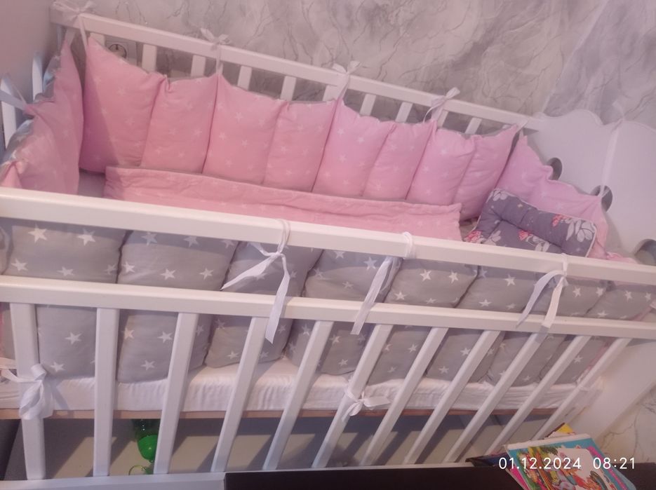 Продам бортики в кроватку. 8000т.