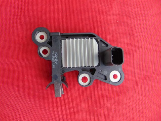 Releu alternator Dacia Logan 1.2,Clio 1.2 16V mufa cu 2 pini