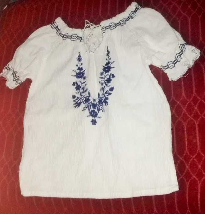 Ie pt fetite, model foarte frumos, sunt noi