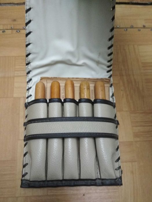 Набор для вырезывания по дереву.