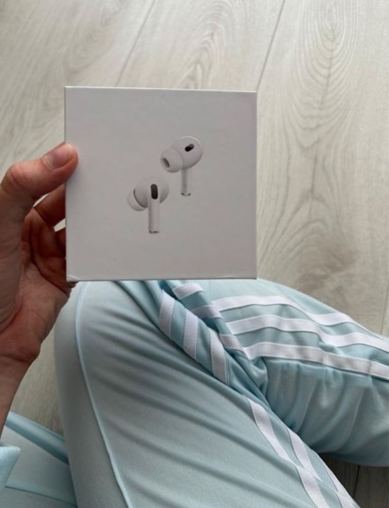 Vand AirPods Pro generația 2 originale