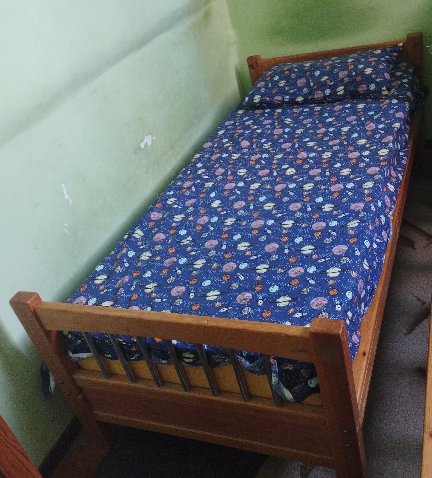 Продаётся кровать
