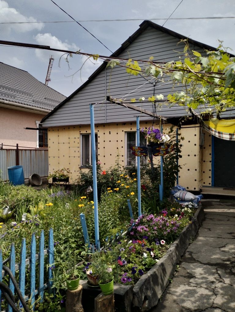 Продам дом на два хозяина