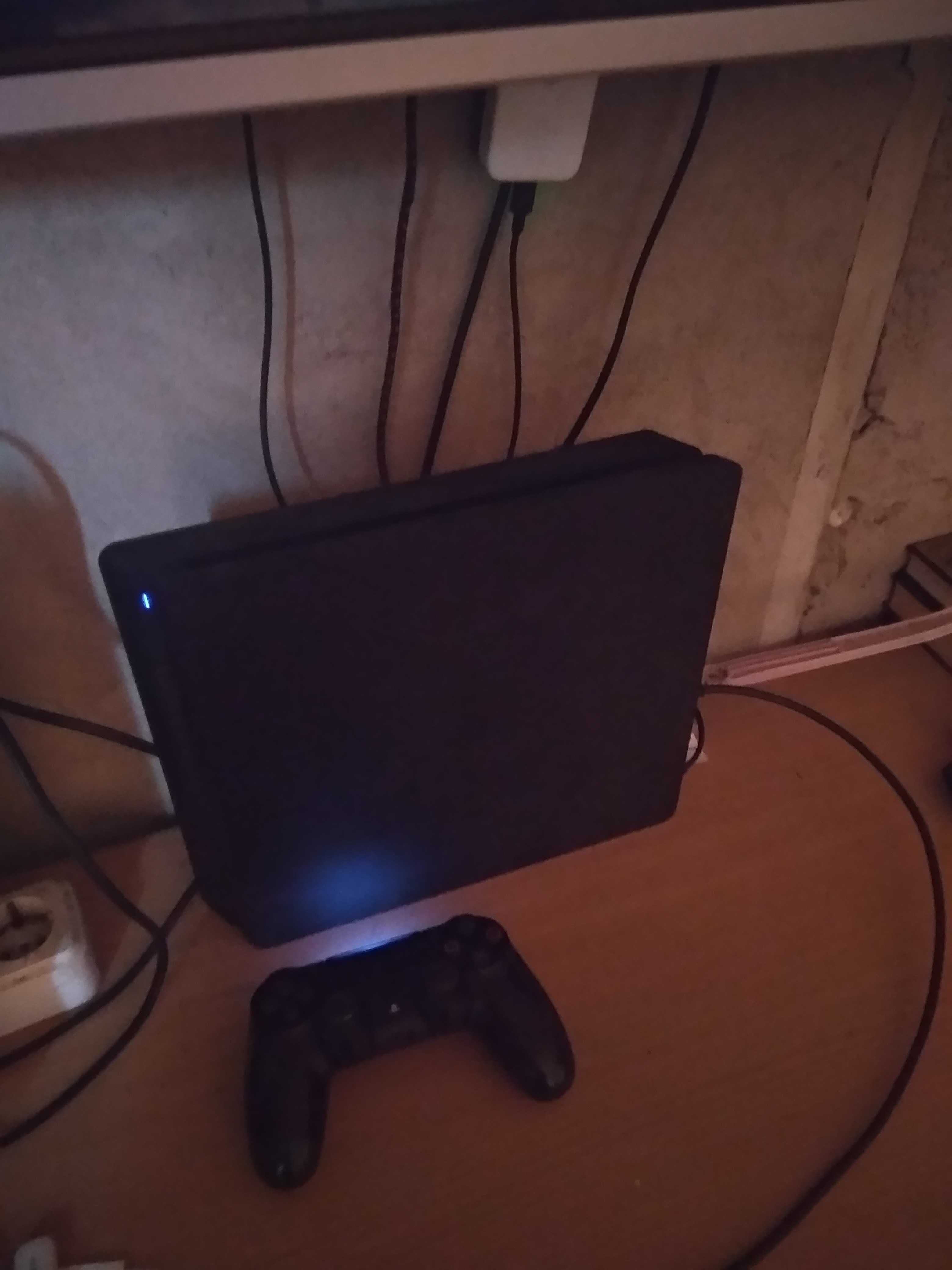playstation 4 в хорошем состоянии