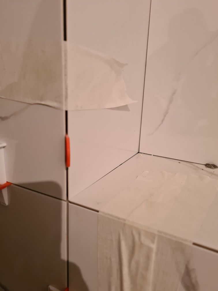 Работаю по кафель и керамогранит