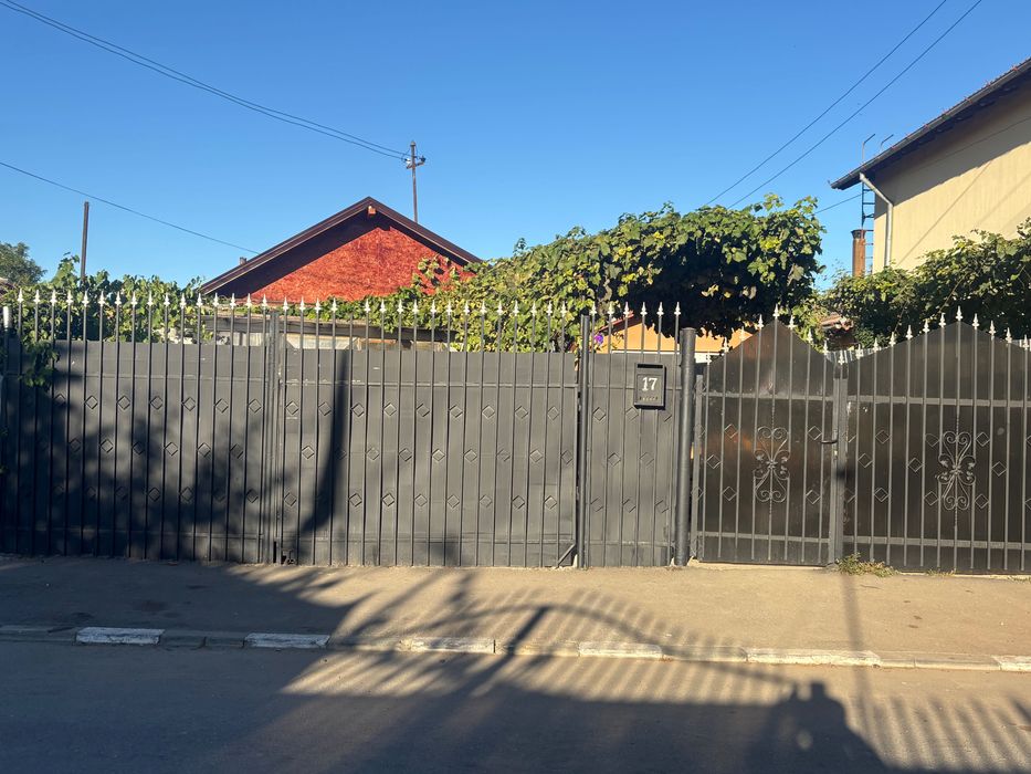Casa de vânzare în orașul Mizil,str decebal 1200 MP Nr 17,