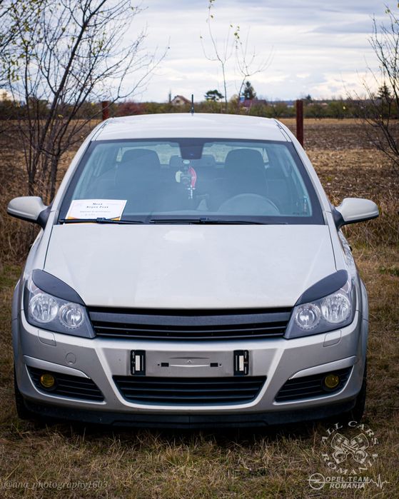 Vând Opel Astra H