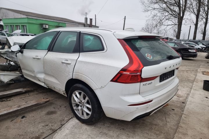 amortizor haion far stop tripala lampa stanga dreapta fata spate ceasuri bord caseta de directie Volvo XC 60 2, an 2018, motor 2.0 benzina plug-in hybrid, 320cp,  dezmembrez dezmembrari