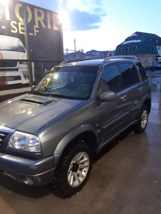 Vând Suzuki grand vitara
