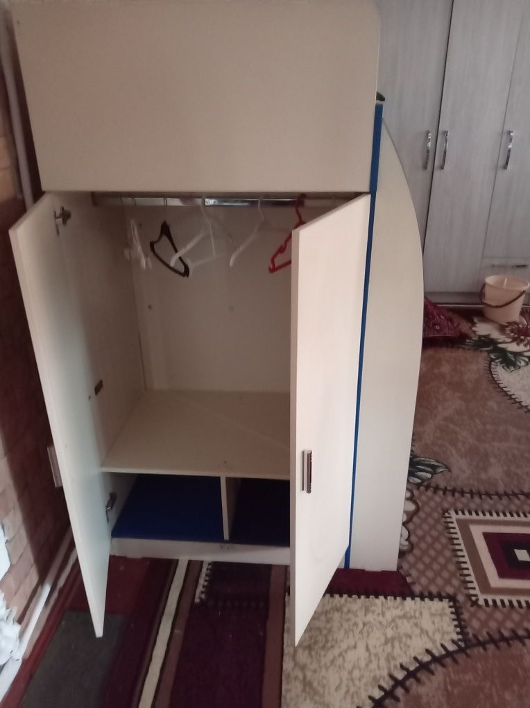 Детский кровать парта с шкафчигом