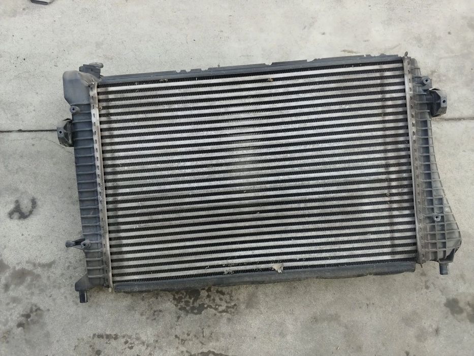 intercooler 2.0 tdi bmm vw golf 5  audi a3 8p 1k0145803g