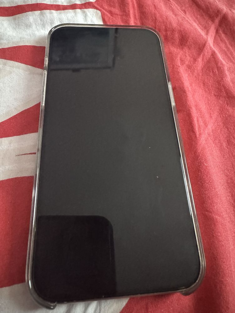 Iphone 15 pro max с гаранция