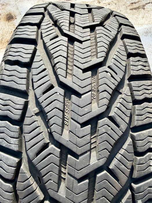 Anvelope iarna 205 55 16