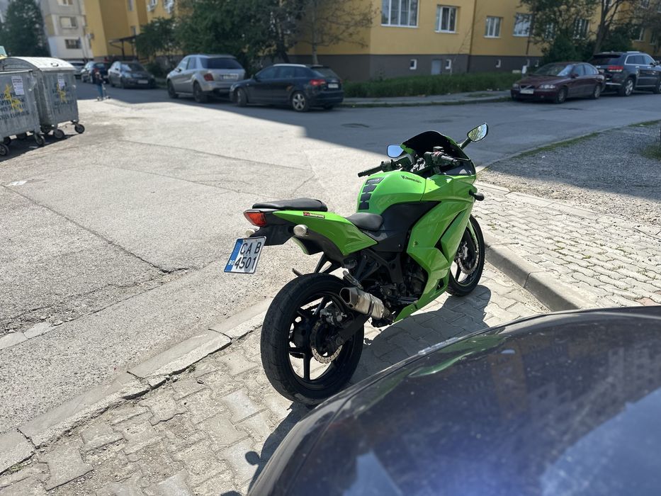 Продавам/Бартер Kawasaki 250R