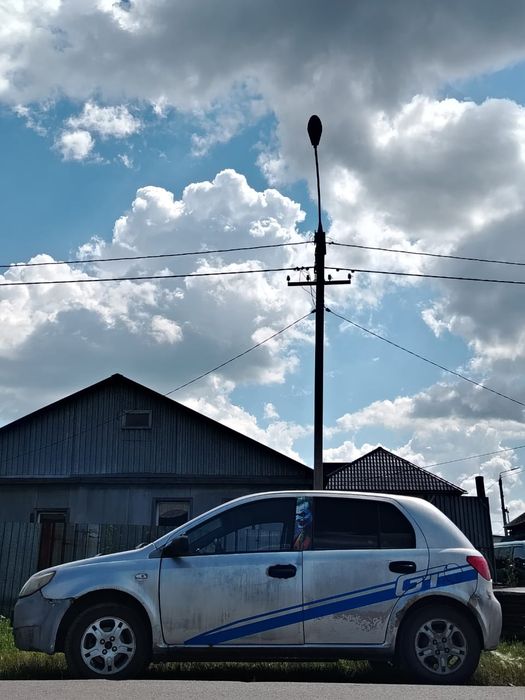 Продам фав Вита требует вложений сцепление ОБМЕН мотор ваз 211к тел 87