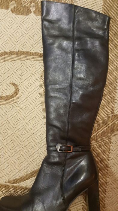 Продам сапоги зимние. Кожа, мех цигейка. 39 размер. 3500 тенге.