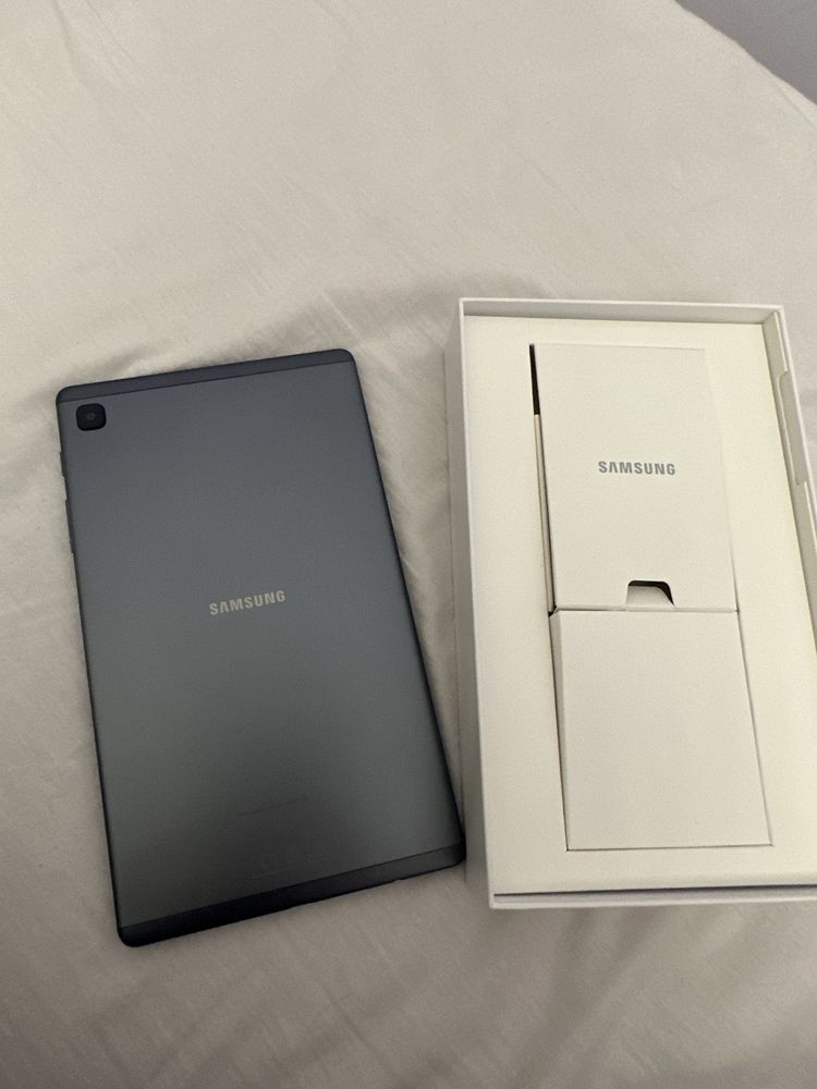 СРОЧНО Продам планшет Samsung Galaxy Tab A7 Lite