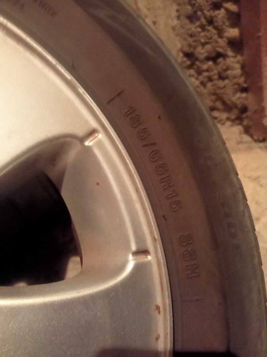 Джанти с гуми за Ситроен и Пежо