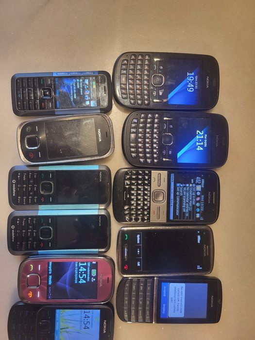 Telefoane vechi de colectie