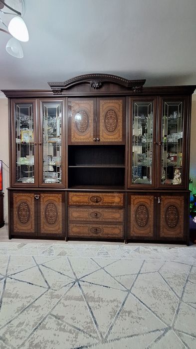Сервант для гостиной