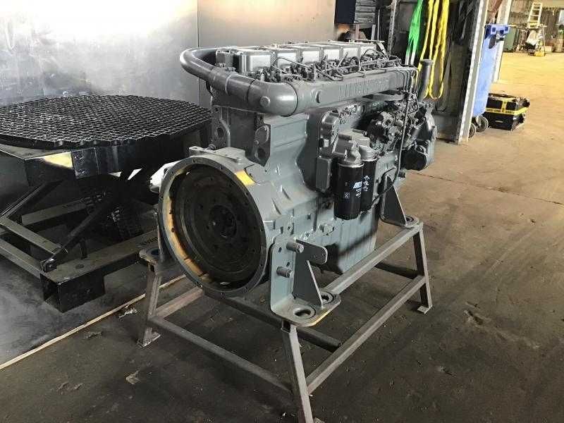 Motor Liebherr D916T reconditionat - piese motor