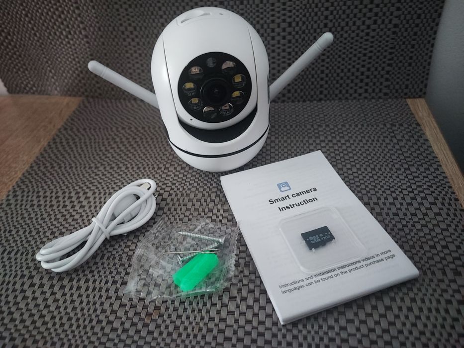 Camera supraveghere + card 64 GB