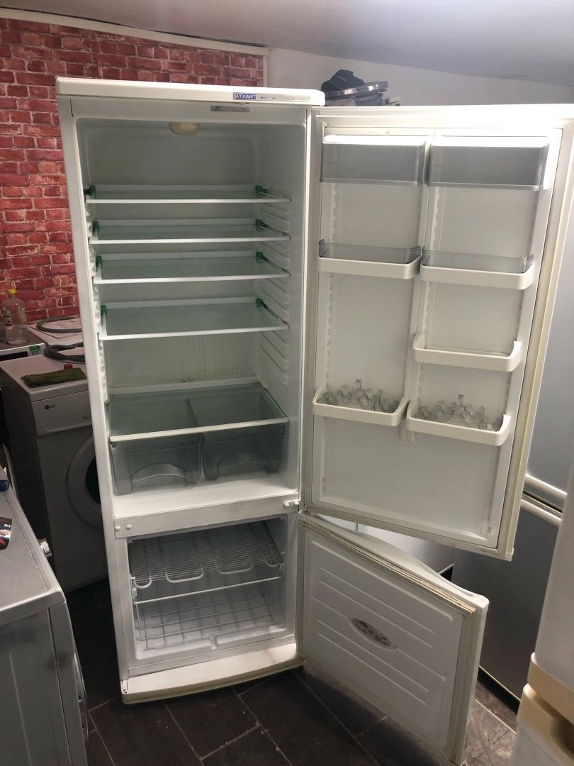 Холодильник Атлант вместительный  2 камеры