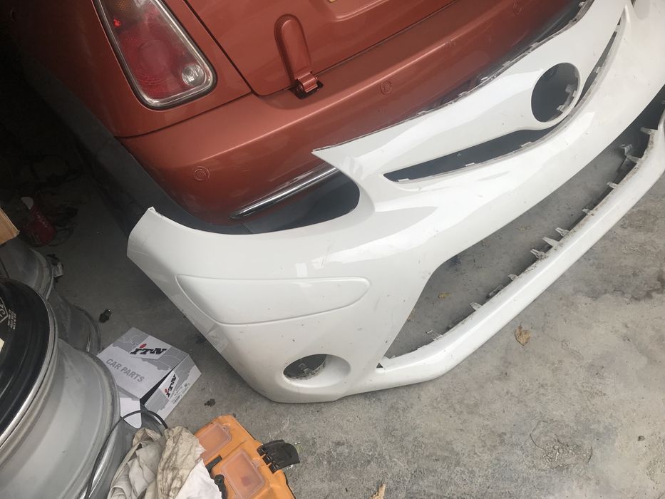 Предна брония за toyota aigo