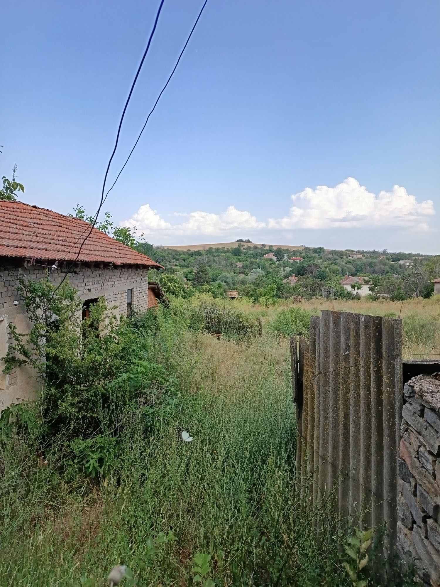 Едноетажна  къща в село до Свиленград