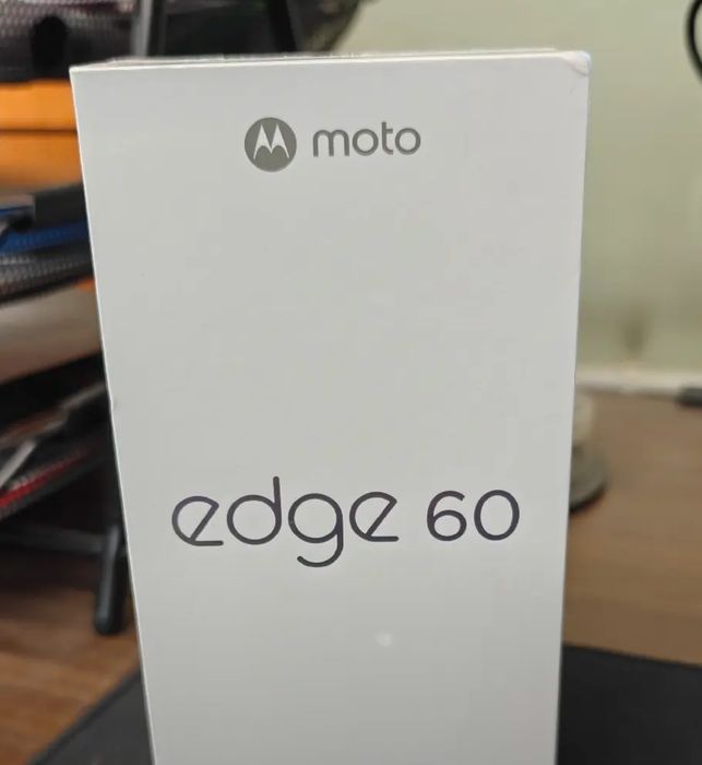Motorola Edge 60, 12/256 Гб. Новый