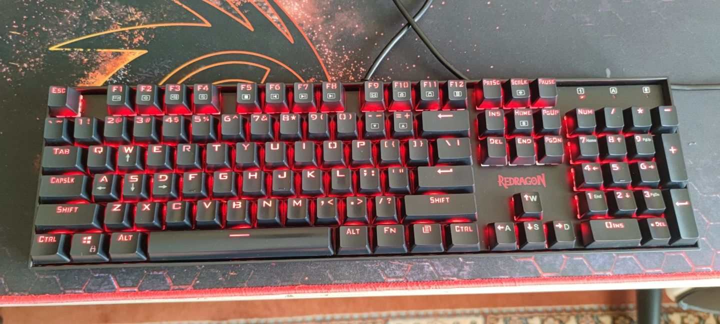 Tastatura mecanica redragon vara k551