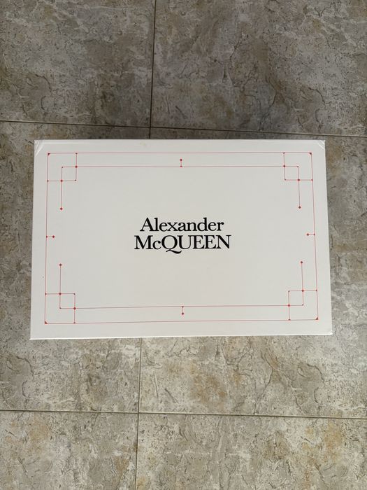 Alexander Mcqueen