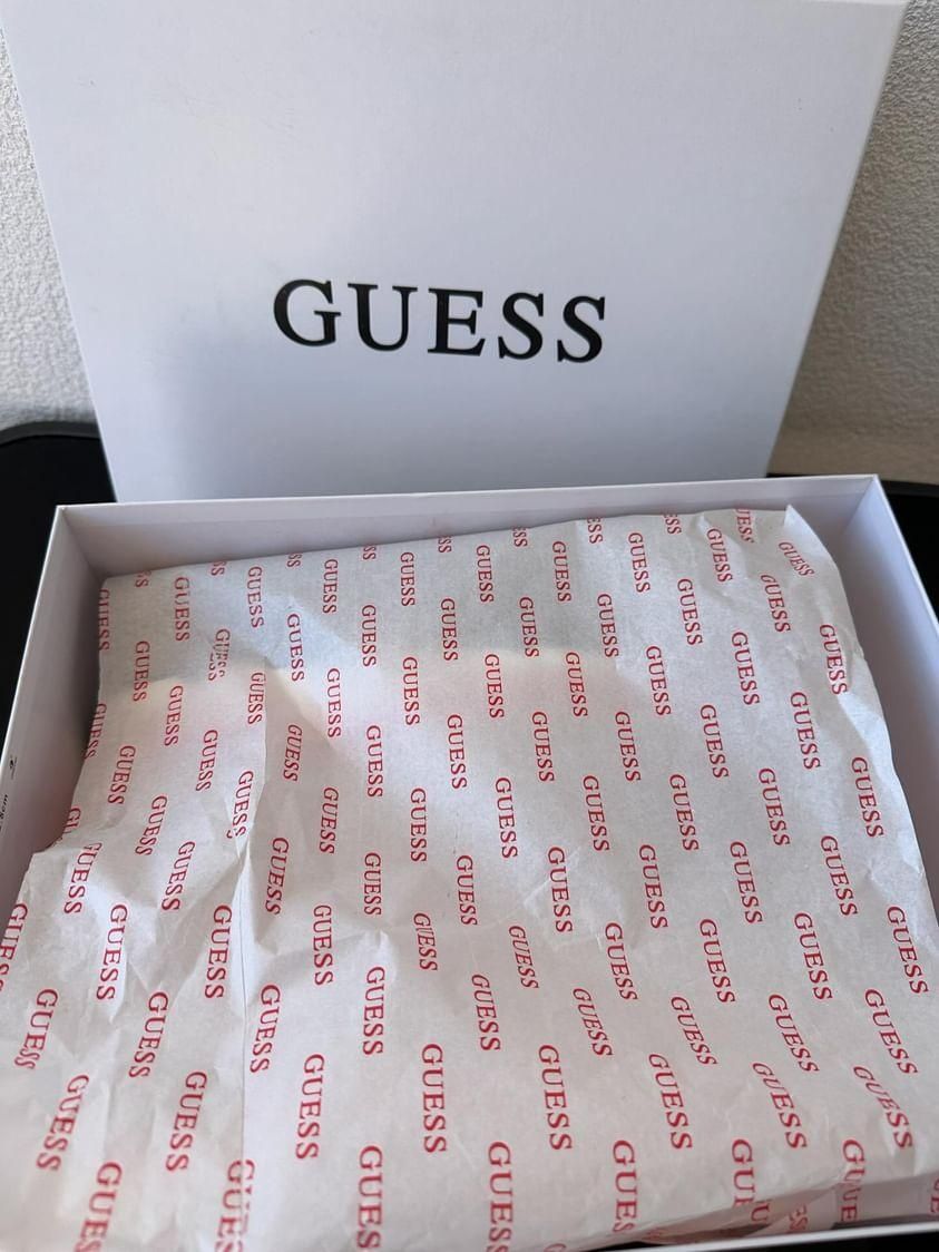Обувки GUESS номер 37