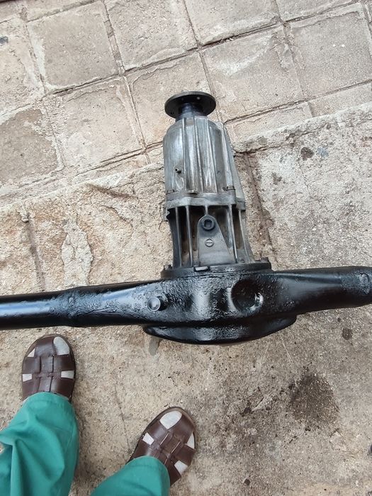 Заден мост за Сузуки игнис 2001година